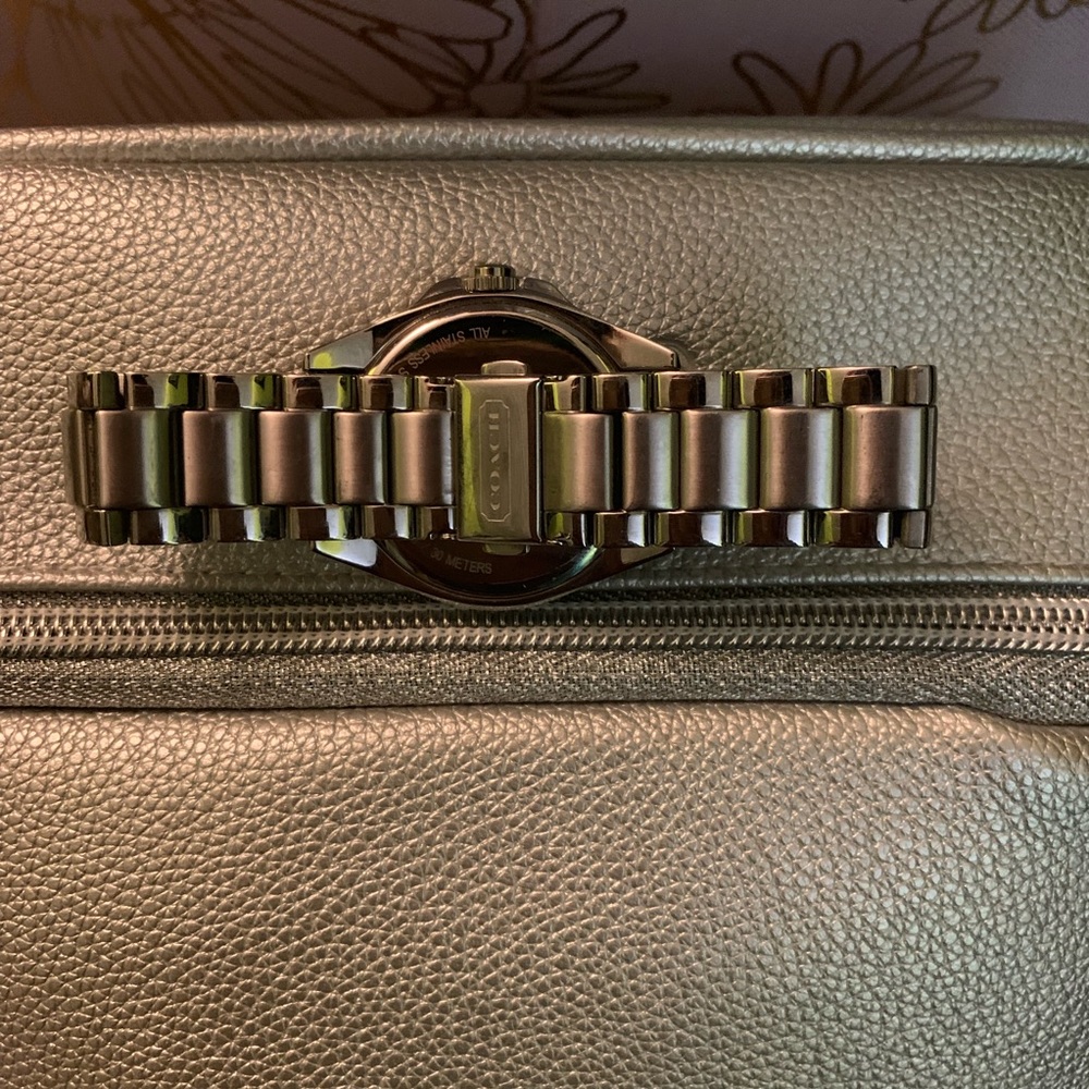 Coach watch - Picture 3 of 3